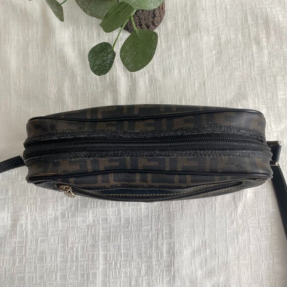 Fendi Vintage Zucca FF Logo Crossbody Bag100% Authentic - Picture 11 of 16